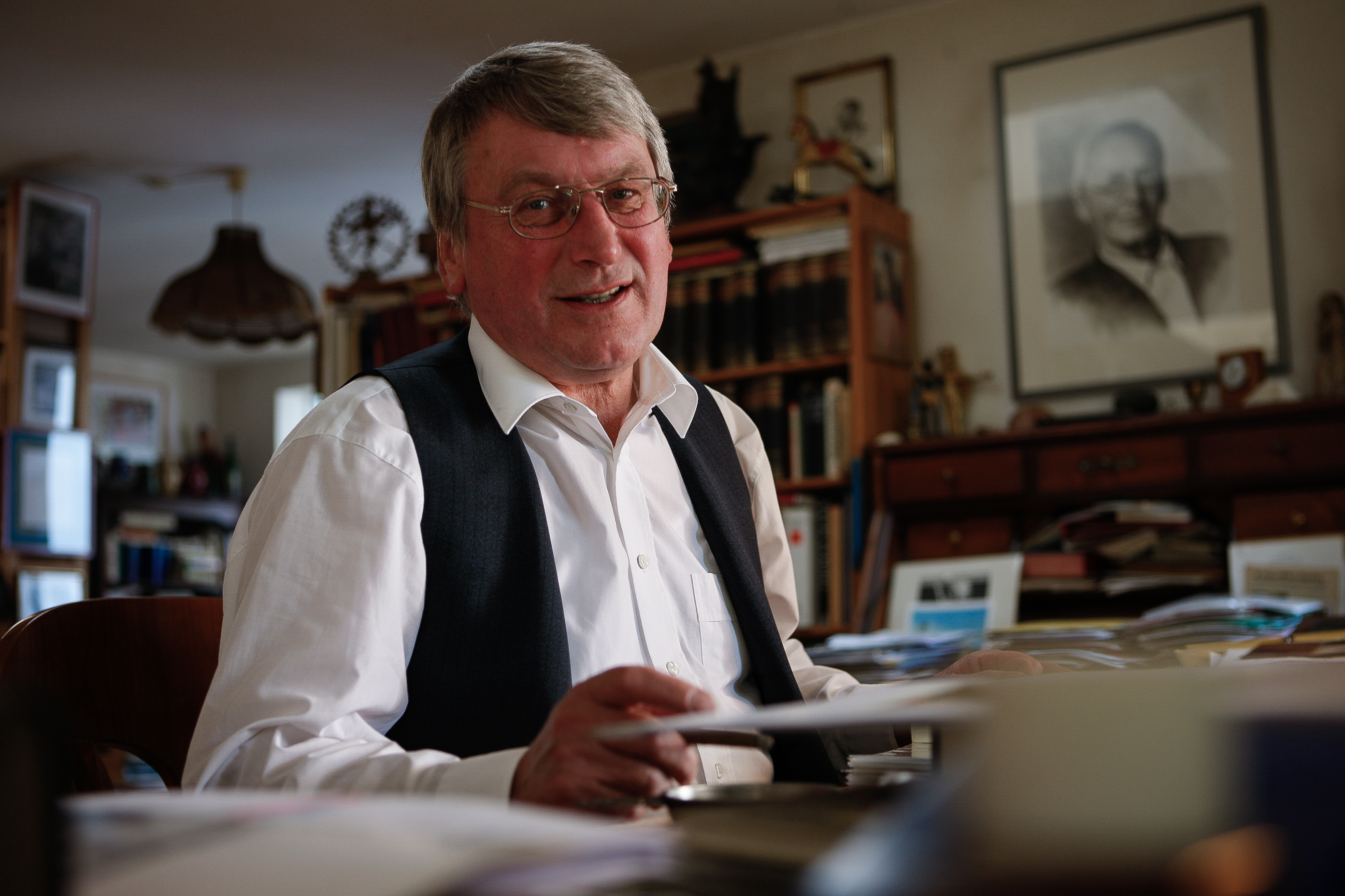 Dr. Volker Michels
