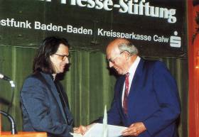 Preisübergabe durch Prof. Drs. Bernhard Zeller